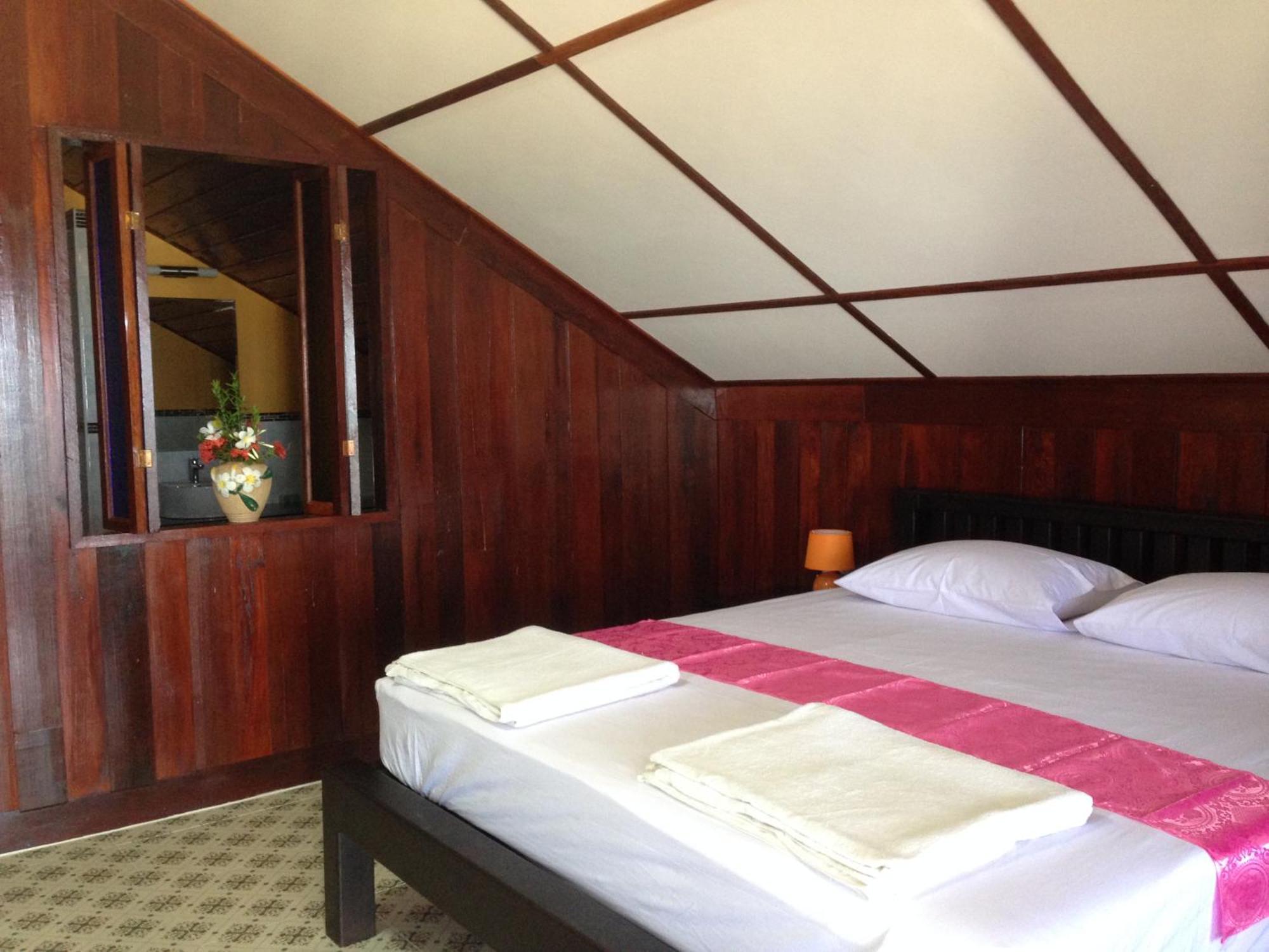 Sea Breeze House, Naiplao Beach Кханом Стая снимка