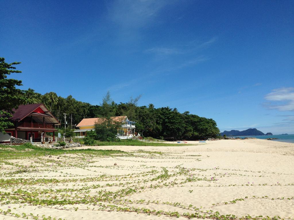 Sea Breeze House, Naiplao Beach Кханом Стая снимка