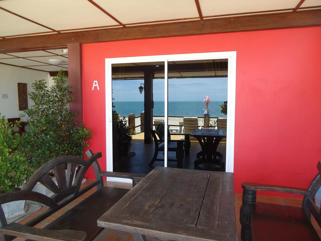 Sea Breeze House, Naiplao Beach Кханом Екстериор снимка