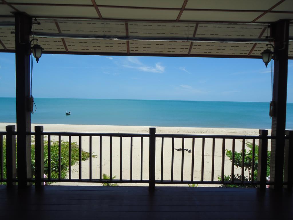 Sea Breeze House, Naiplao Beach Кханом Екстериор снимка