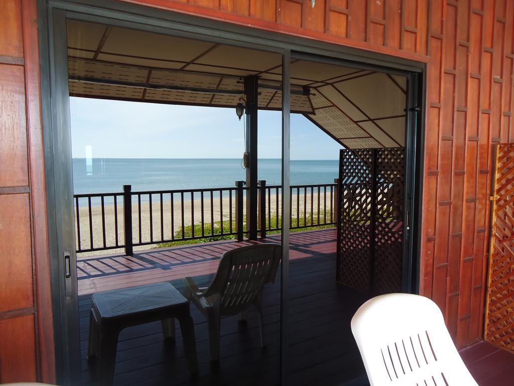 Sea Breeze House, Naiplao Beach Кханом Екстериор снимка