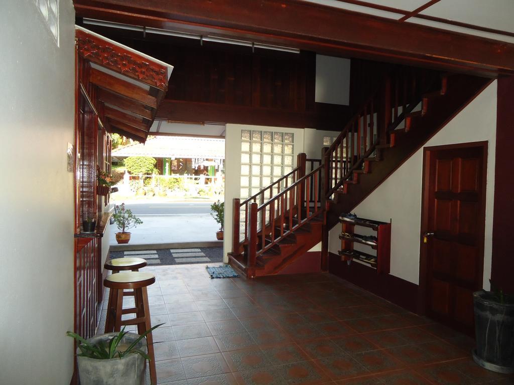 Sea Breeze House, Naiplao Beach Кханом Екстериор снимка